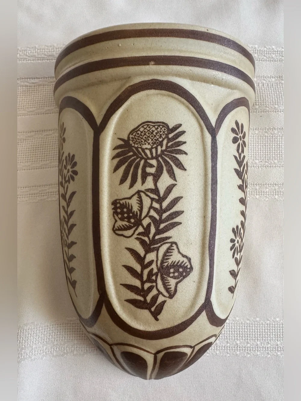Formalities by Baum Bros Vintage Cream Wall-Mounted Ceramic Wall Pocket 5”x8”